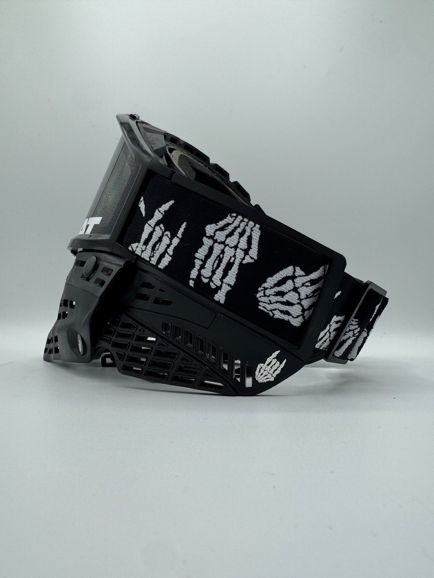 DV8 × Dizon Docs FeatherLight Strap