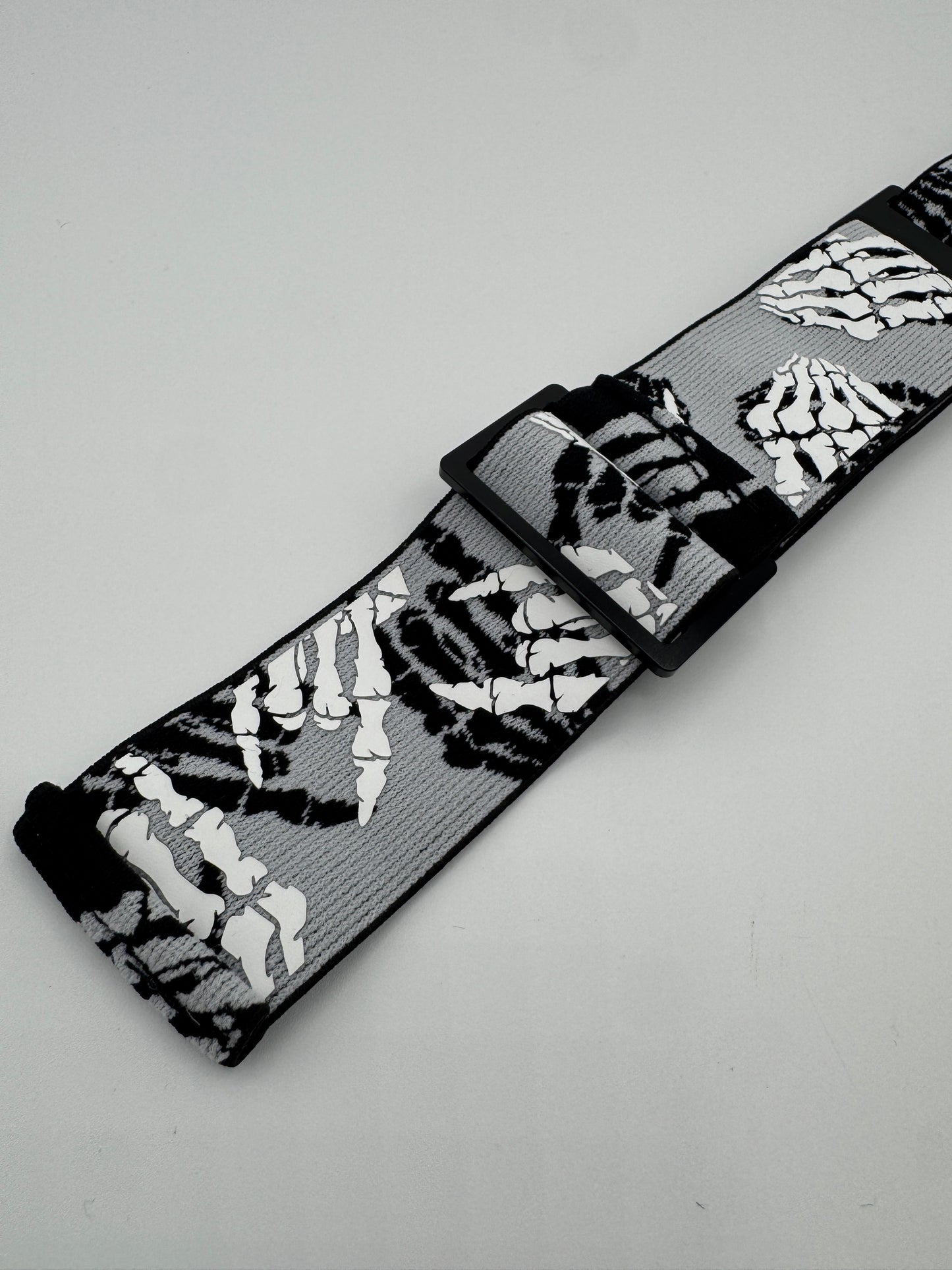 DV8 × Dizon Docs FeatherLight Strap